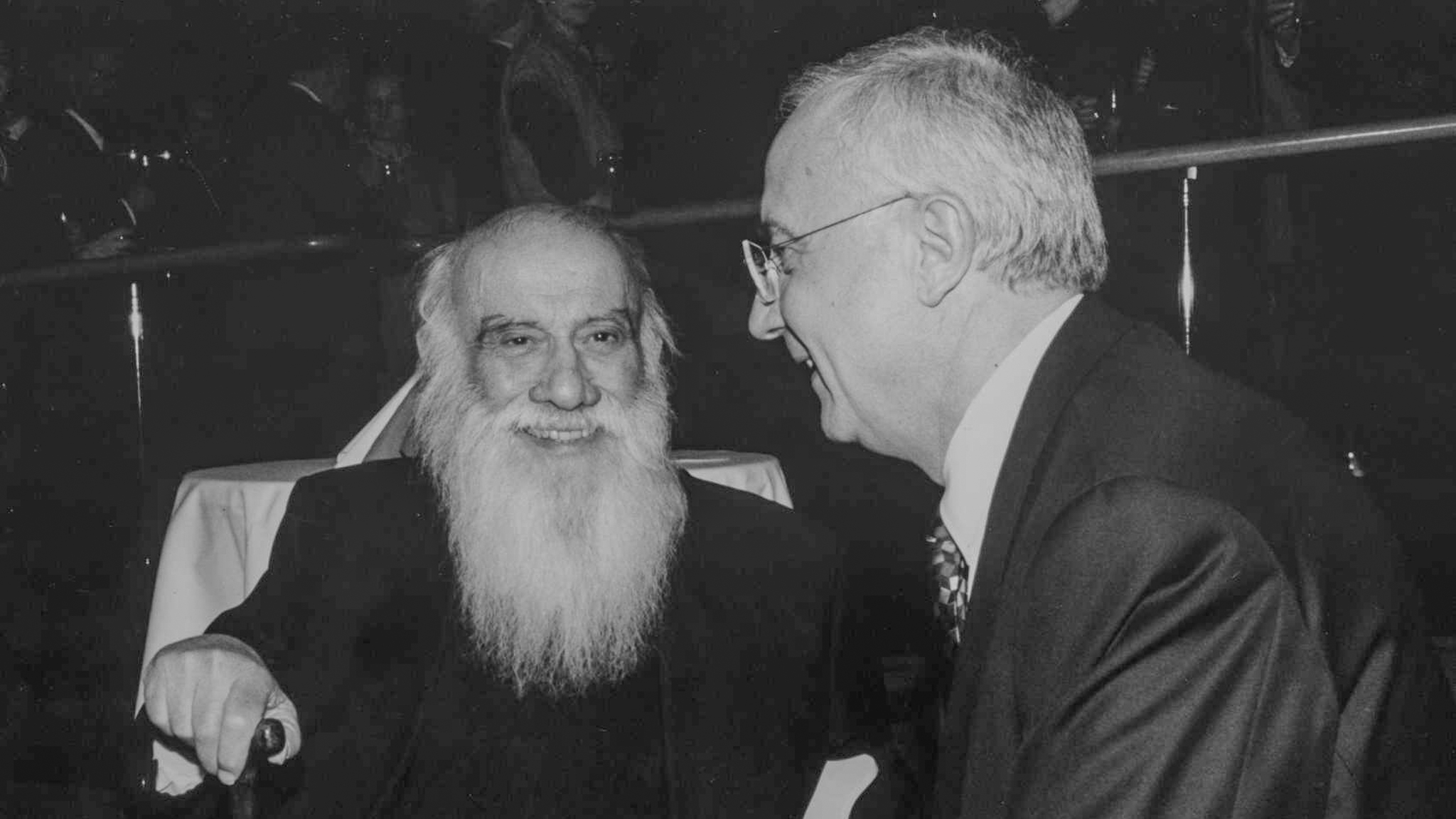 schwarz-weiß-Bild von Lew Kopelew und Frotz Pleitgen 1996 