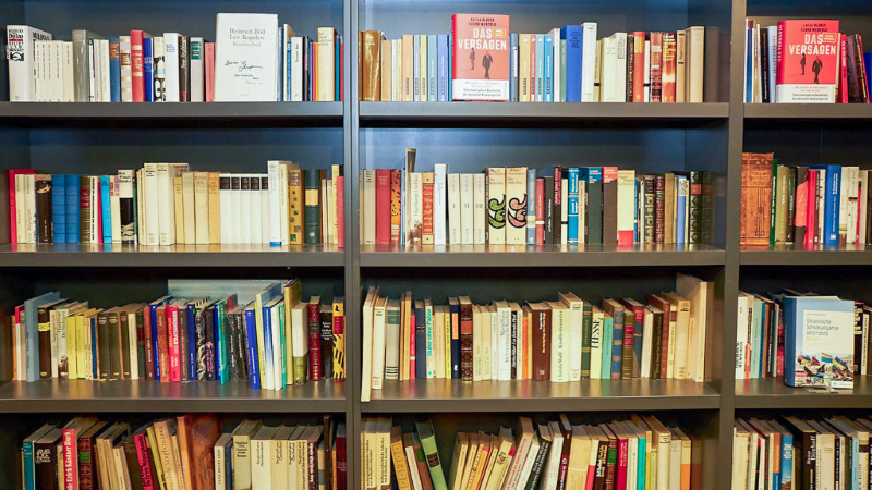 Bibliothek im Lew Kopelew Forum